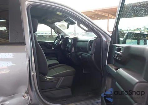 2024 Chevrolet Silverado 1500 2Wd Short Bed Custom z USA, uszkodzony, nr VIN 1GCPABEK6RZ190333